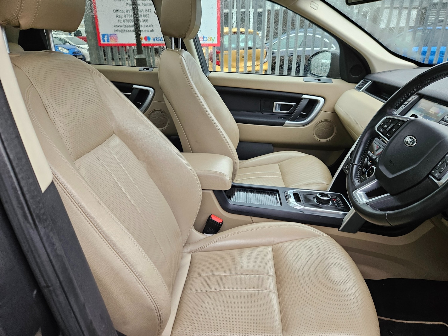 Used Land Rover Discovery Sport 2017 for sale - 77005643: Photo 8