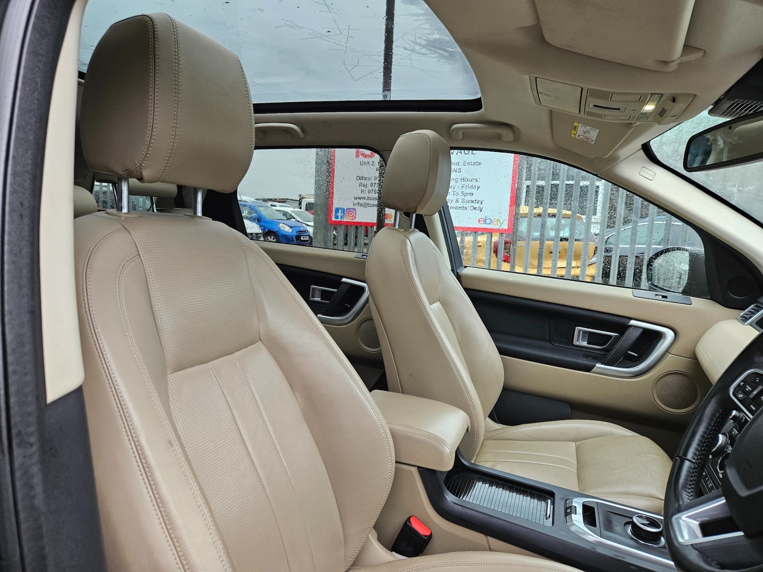 Used Land Rover Discovery Sport 2017 for sale - 77005643: Photo 9