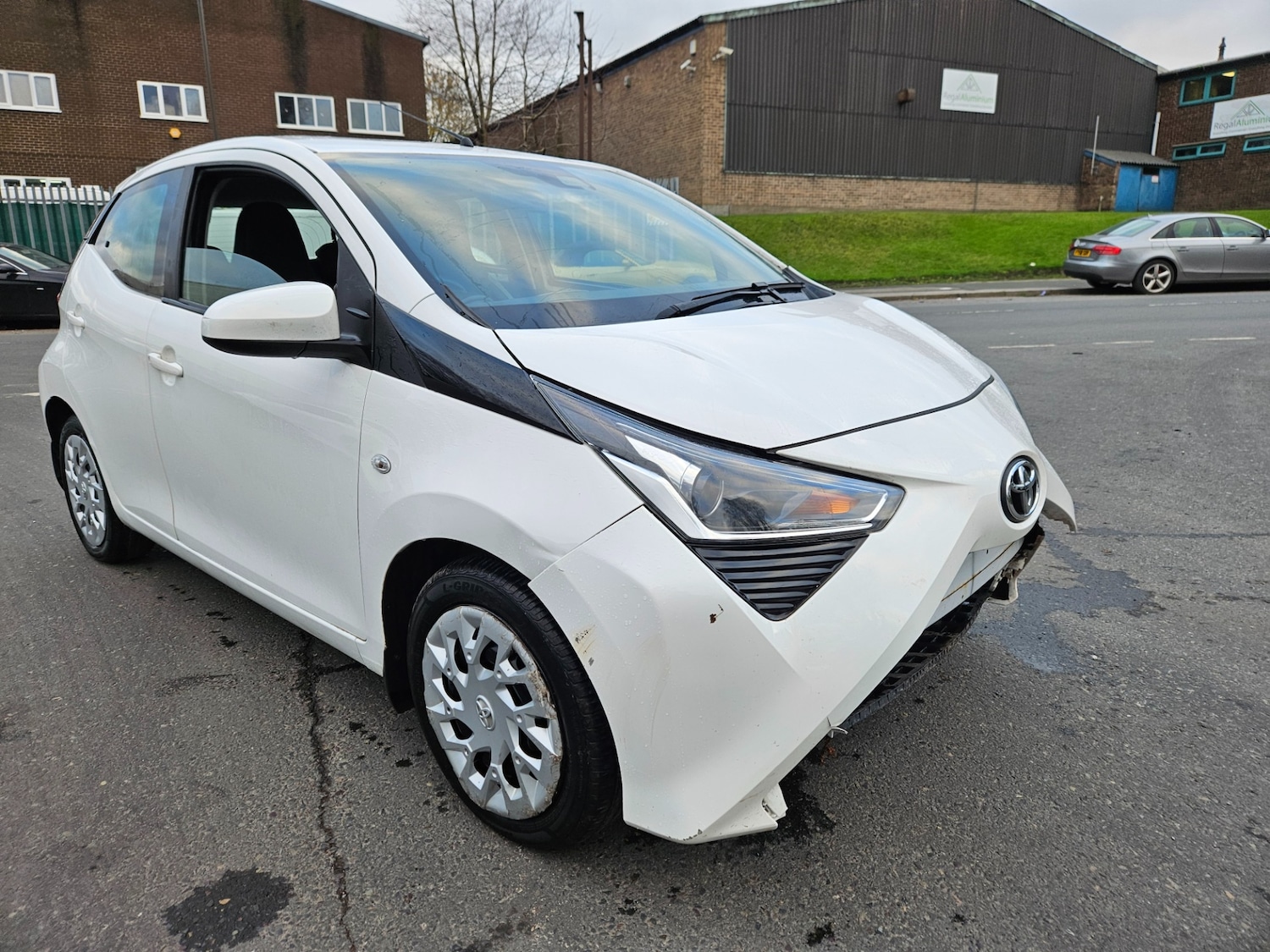 Used Toyota AYGO 2021 for sale - 76921957: Photo 11
