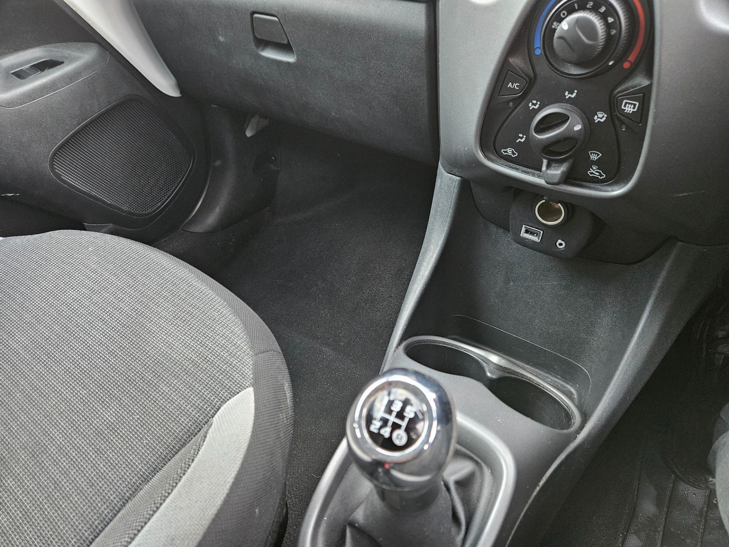 Used Toyota AYGO 2021 for sale - 76921957: Photo 20