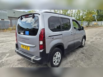 Used Peugeot Rifter 2024 for sale - 79596400: Photo