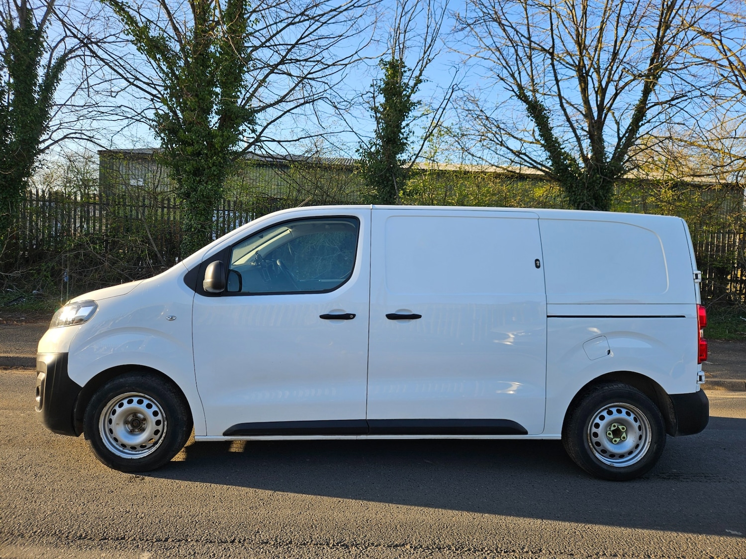 Used Vauxhall Vivaro 2021 for sale - 77950984: Photo 5