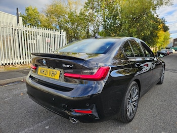 2021 (21) - 318d Sport 4dr