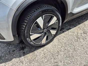 Used Volvo XC40 2024 for sale - 79054985: Photo