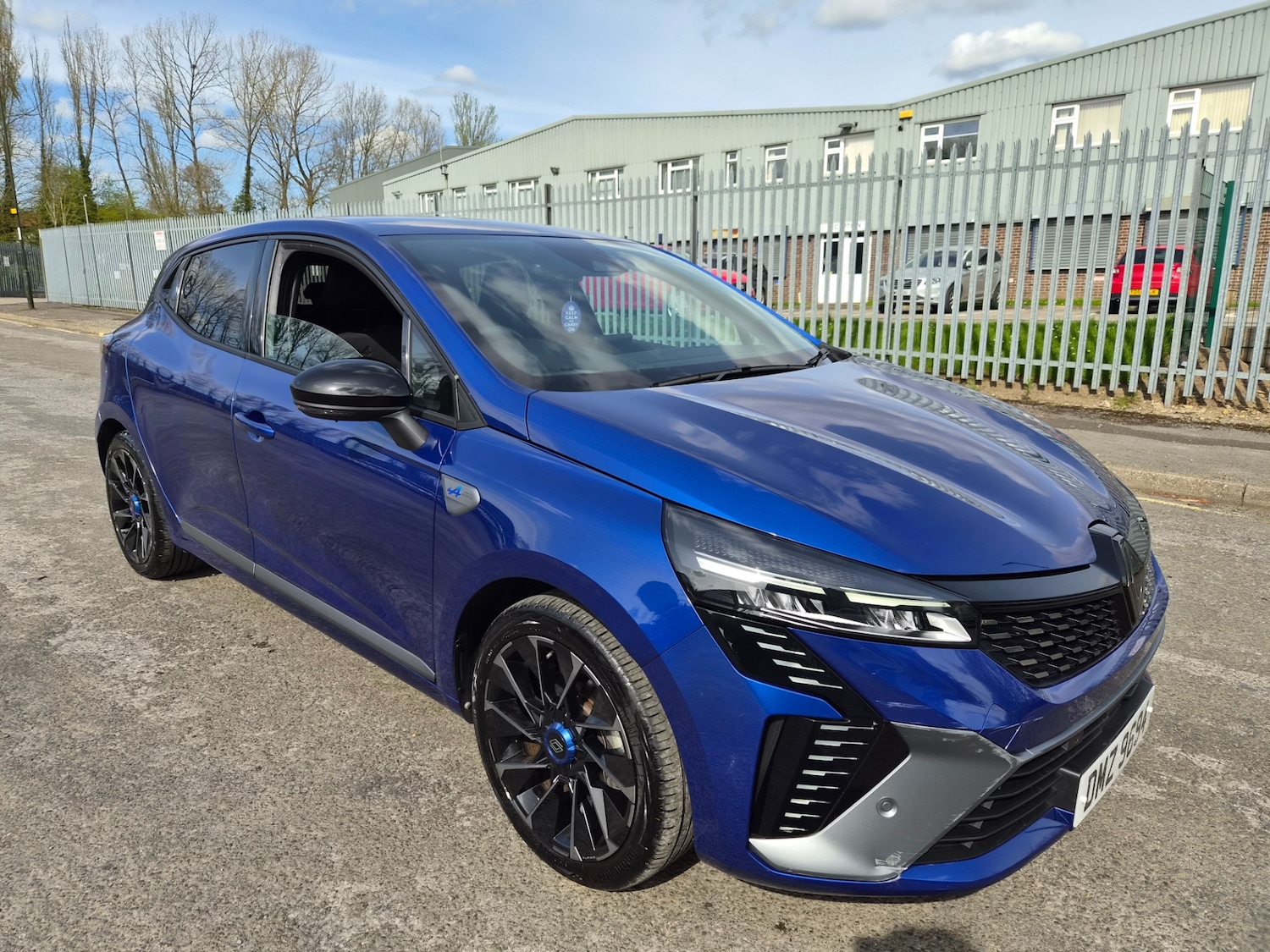 Used Renault Clio 2024 for sale - 78199176: Photo 2