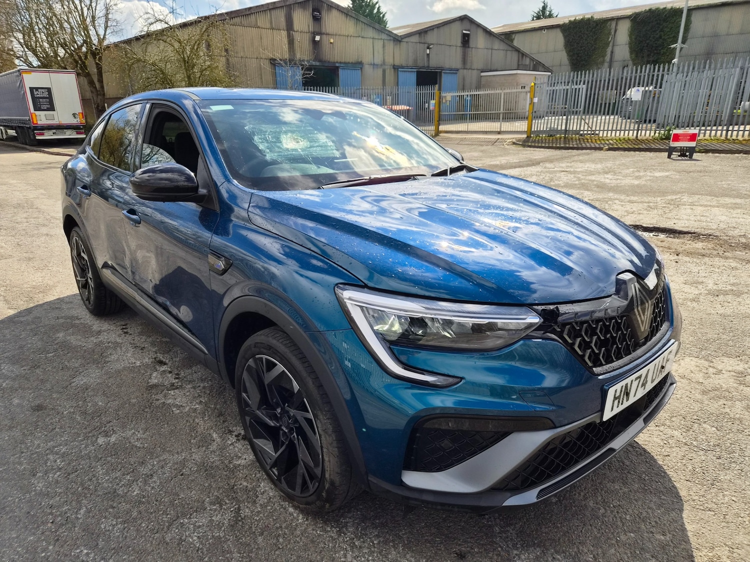 Used Renault Arkana 2024 for sale - 78090964: Photo 2