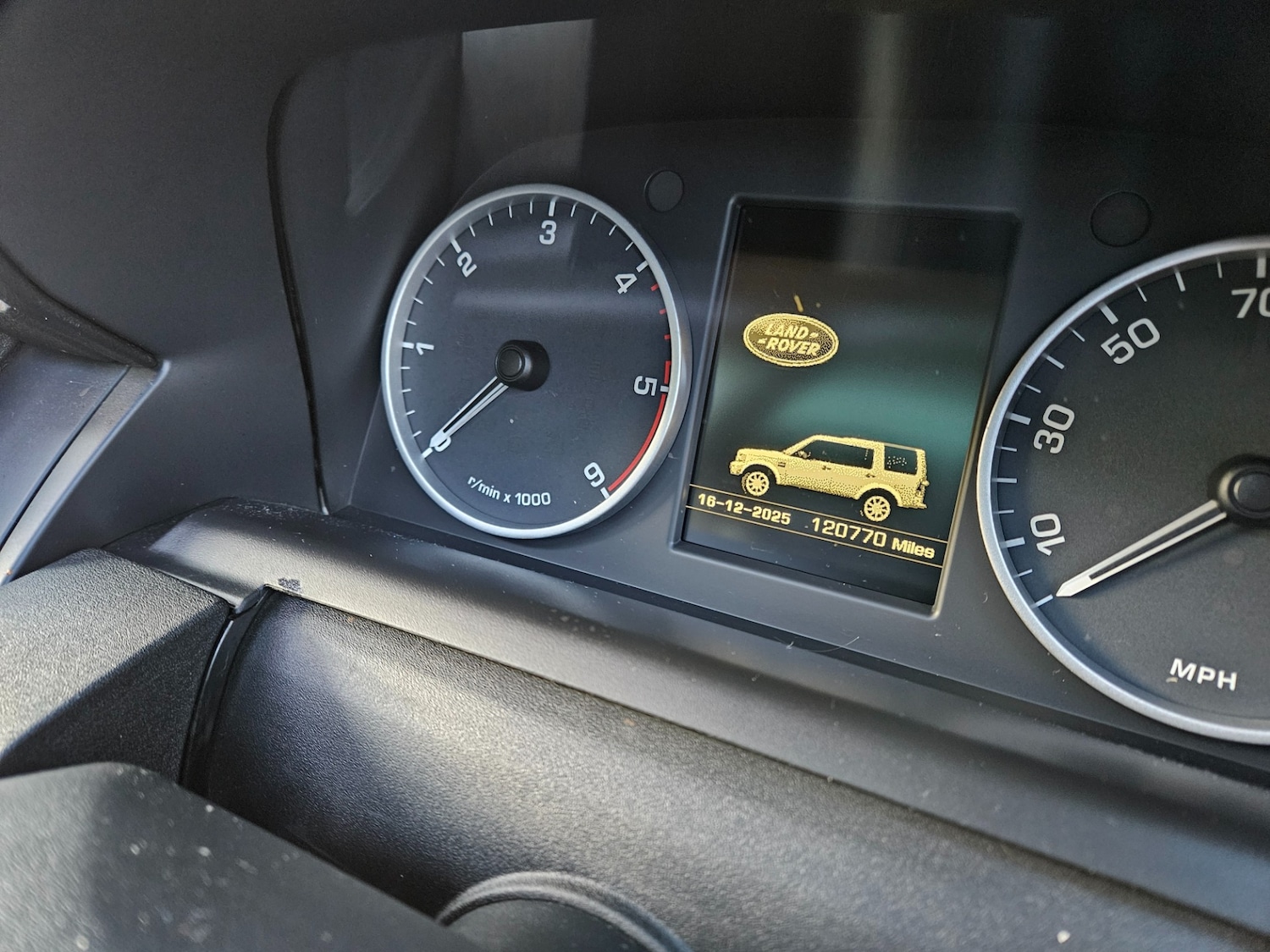 Used Land Rover Discovery 2014 for sale - 77005570: Photo 16