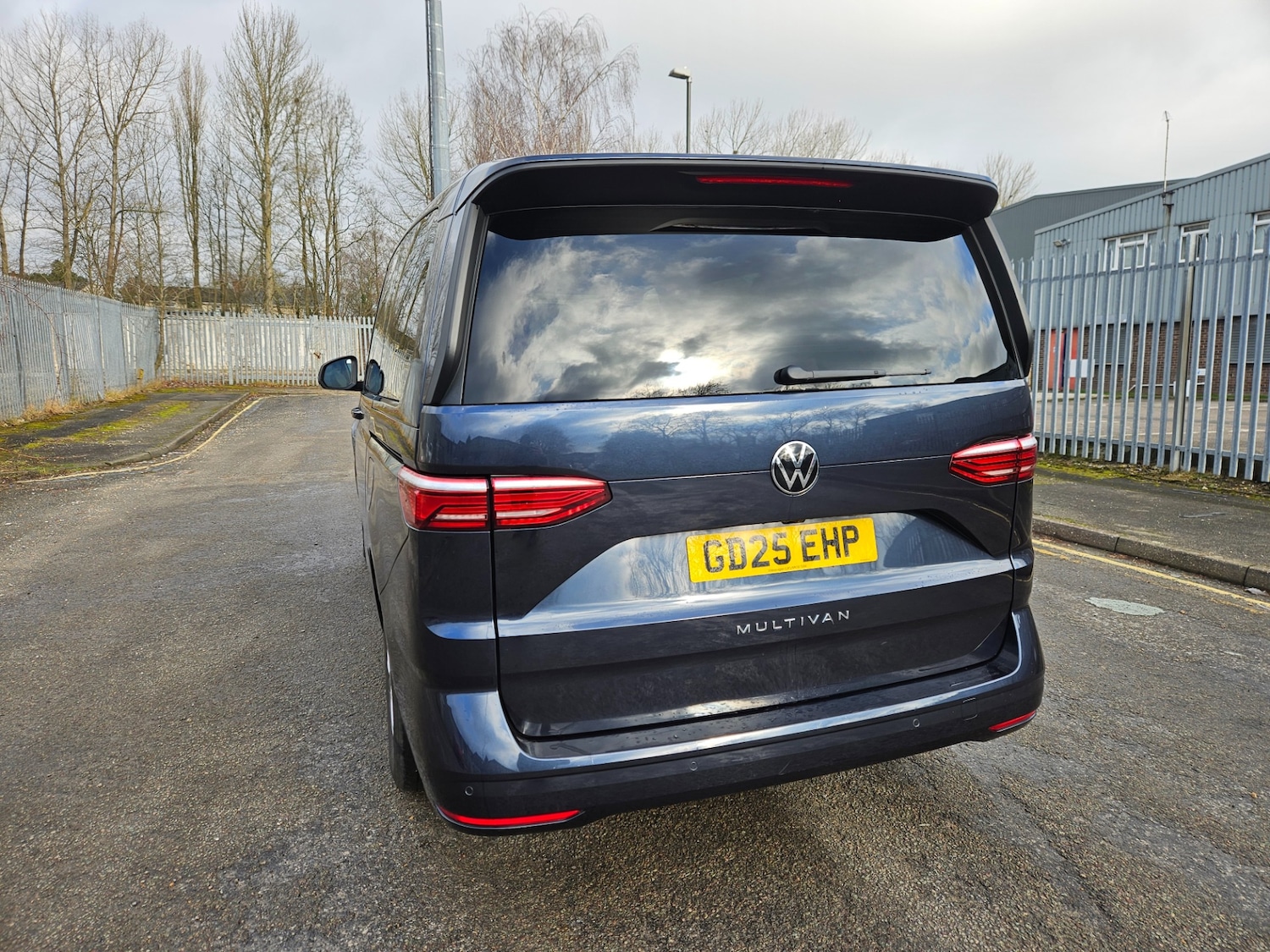 Used Volkswagen Multivan 2025 for sale - 77663519: Photo 9