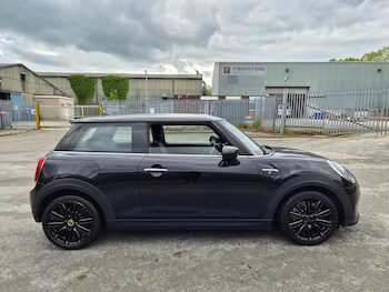 Used MINI Hatch 2023 for sale - 78656907: Photo