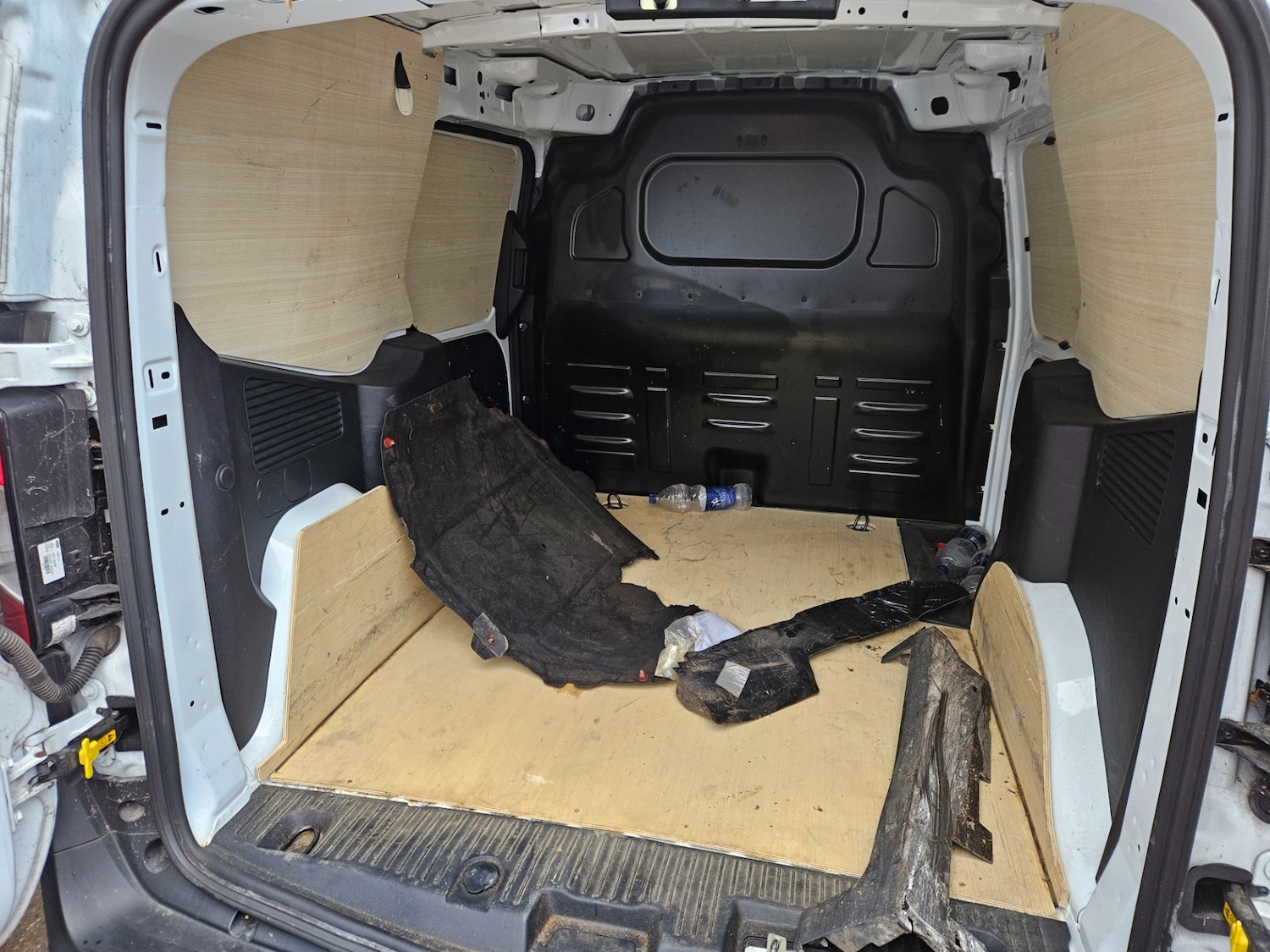 Used Ford Transit Courier 2024 for sale - 77531949: Photo 3