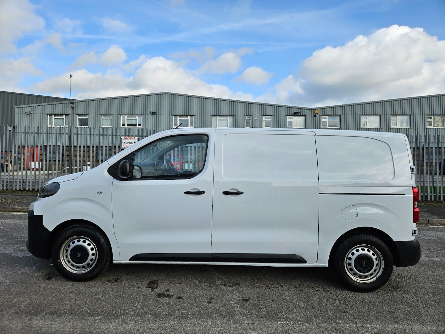 Used Citroen Dispatch 2024 for sale - 77663559: Photo 12