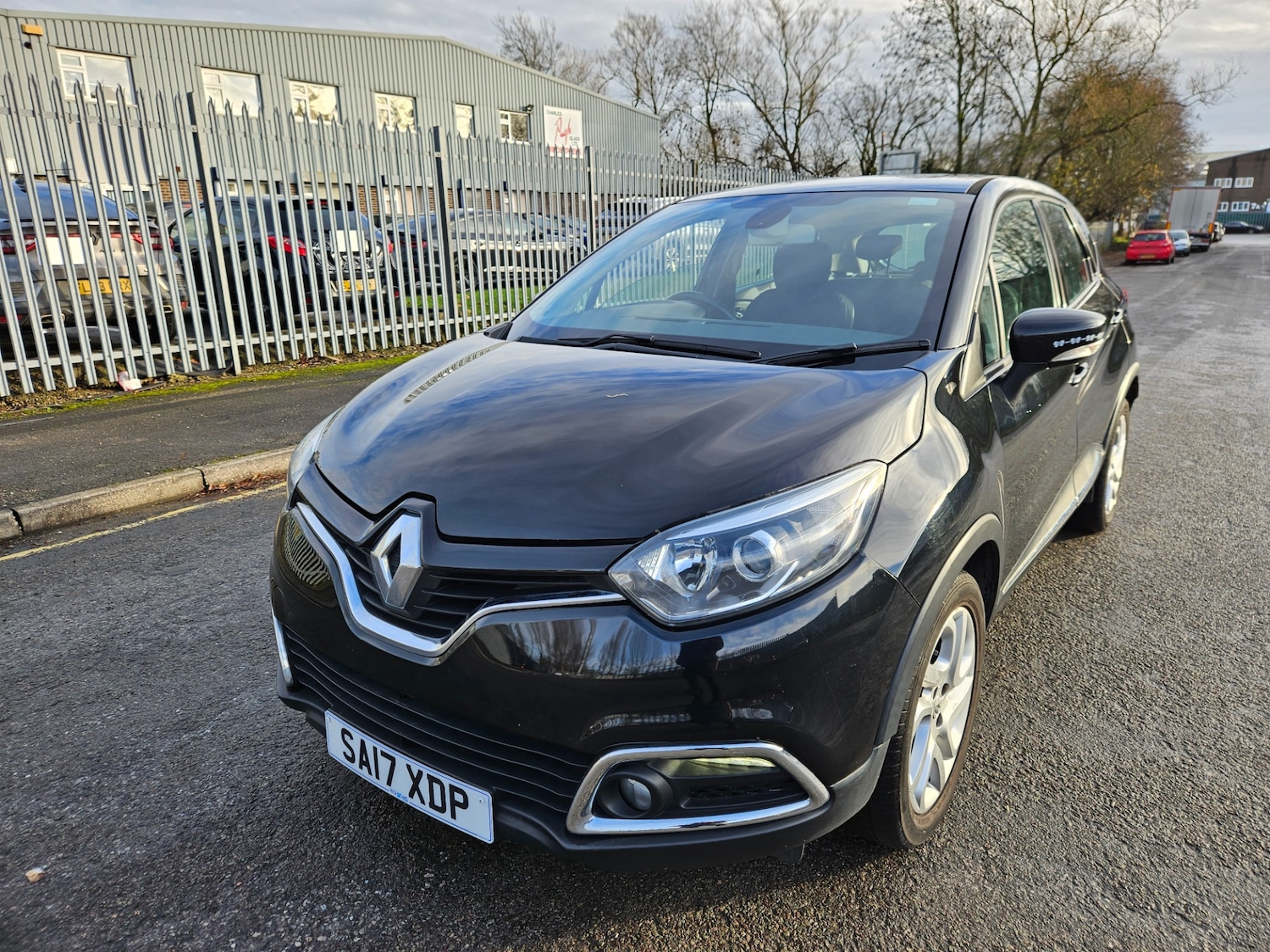 Used Renault Captur 2017 for sale - 76960327: Photo 12