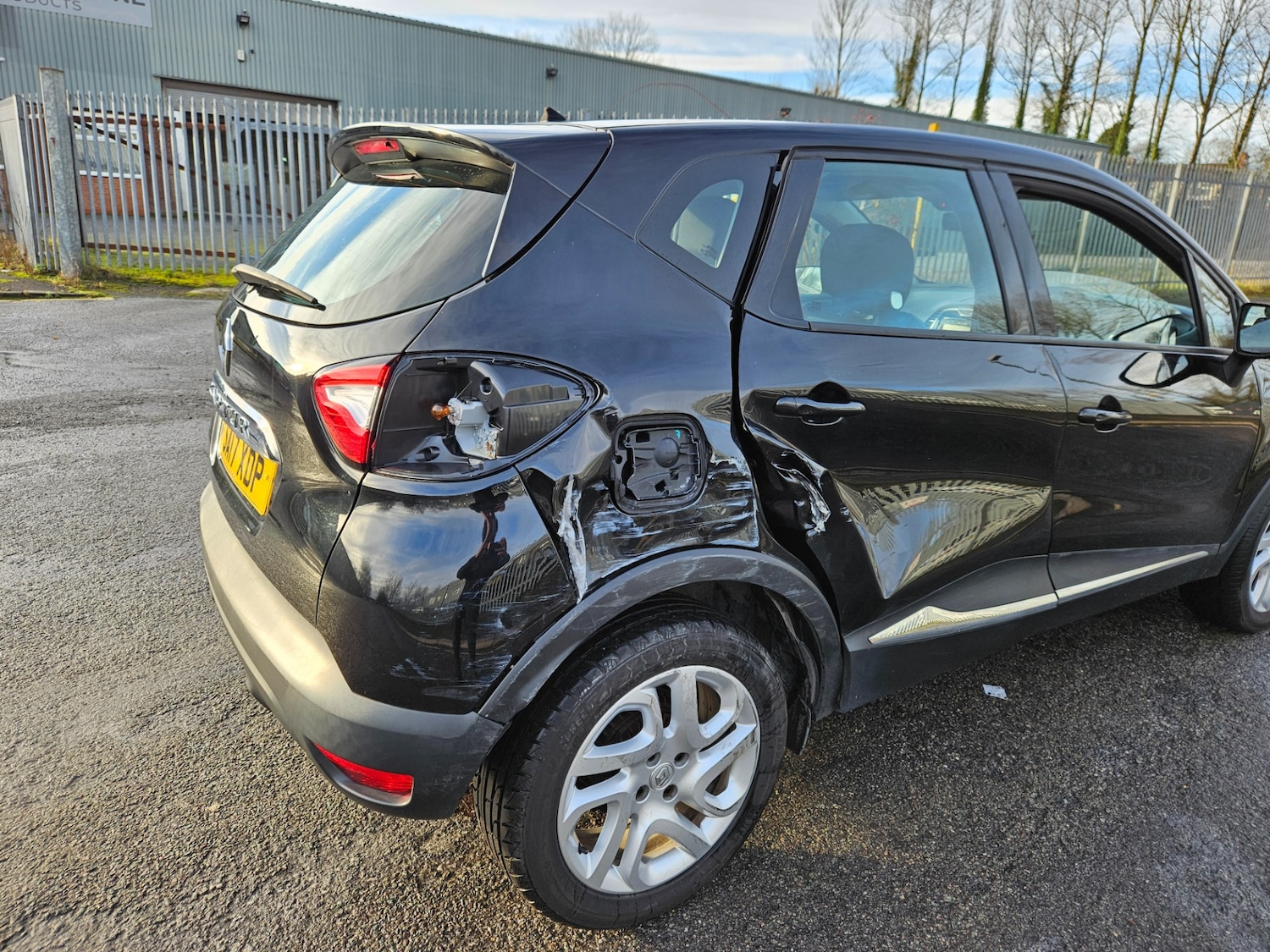 Used Renault Captur 2017 for sale - 76960327: Photo 6