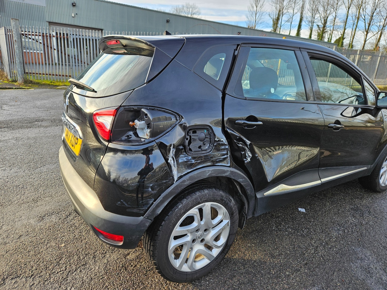 Used Renault Captur 2017 for sale - 76960327: Photo 8