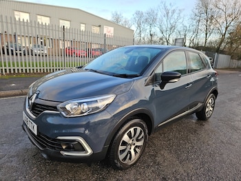 Used Renault Captur 2018 for sale - 77195549: Photo