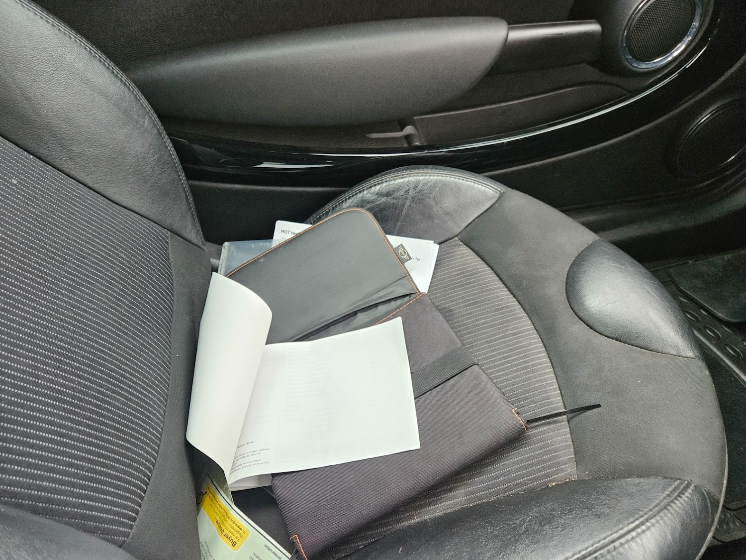 Used MINI Convertible 2012 for sale - 76835055: Photo 18