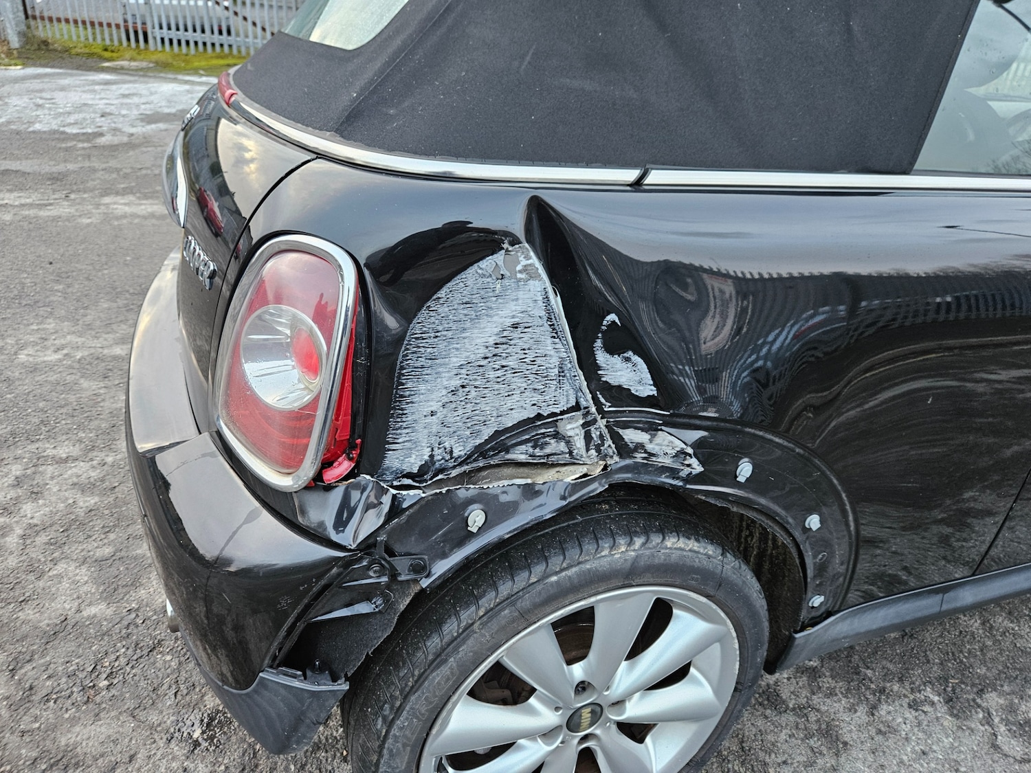 Used MINI Convertible 2012 for sale - 76835055: Photo 6