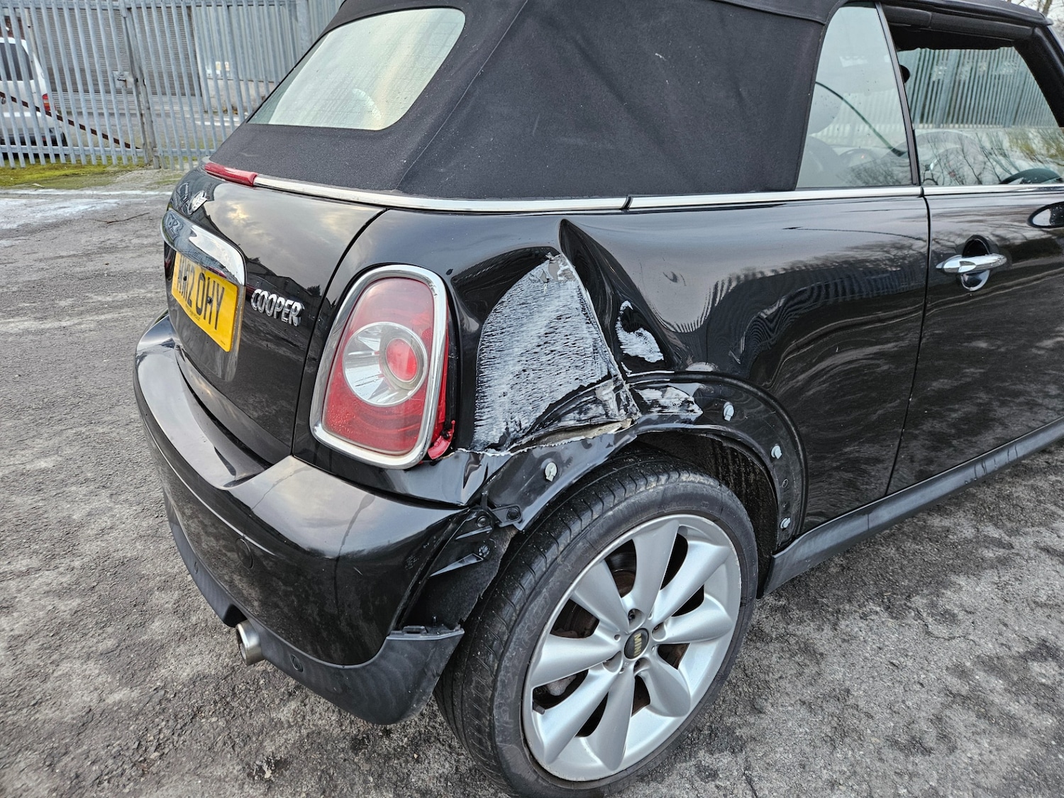 Used MINI Convertible 2012 for sale - 76835055: Photo 7