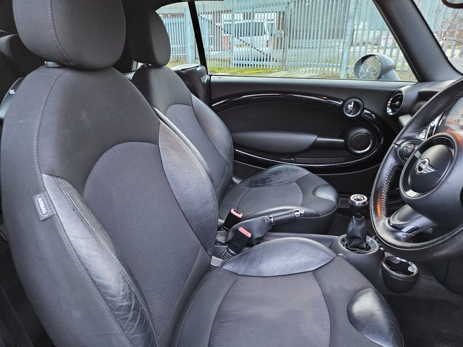 Used MINI Convertible 2012 for sale - 76835055: Photo 8