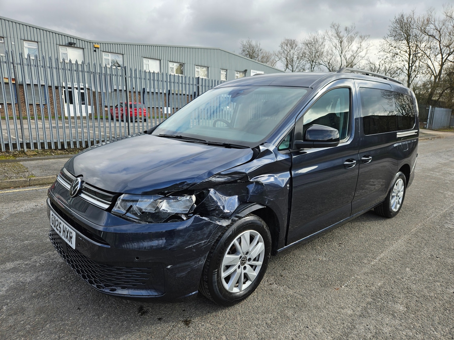 Used Volkswagen Caddy Maxi 2025 for sale - 77663547: Photo 2