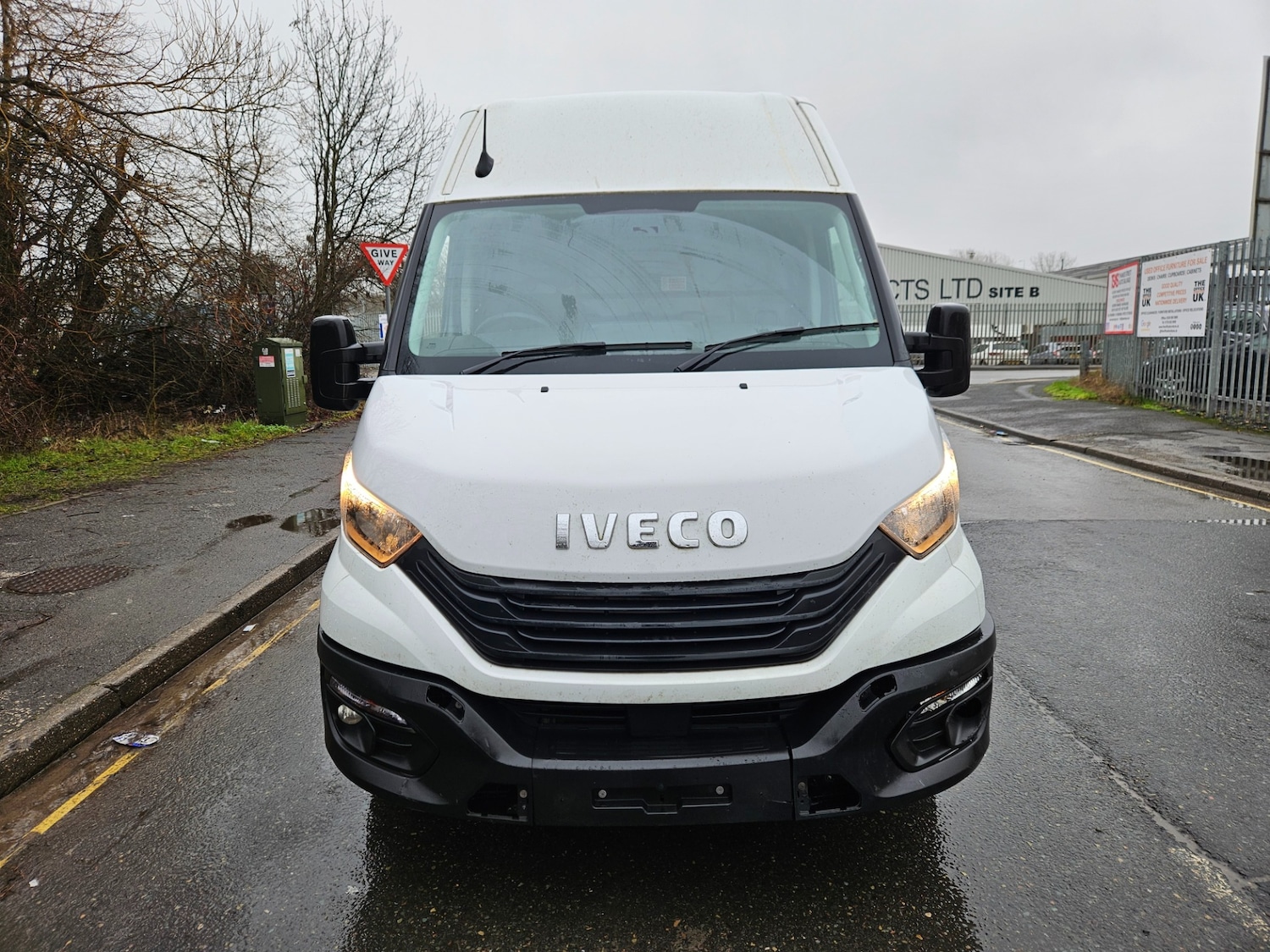 Used Iveco Daily 2023 for sale - 77284115: Photo 4