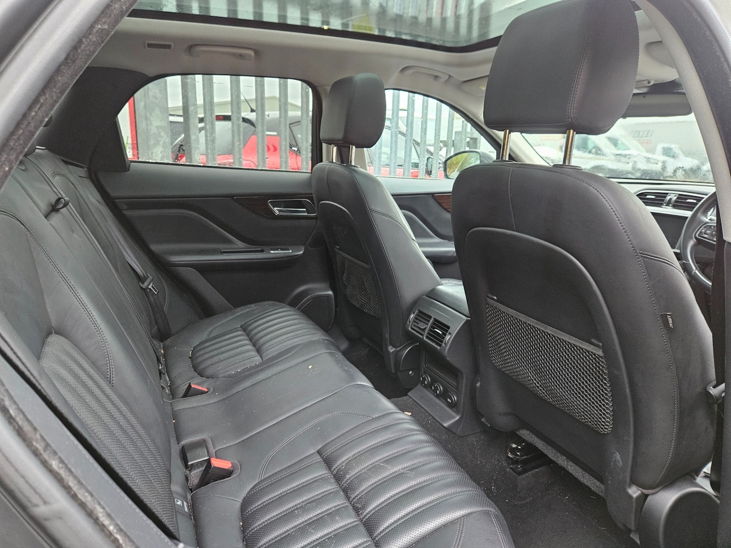 Used Jaguar F-Pace 2016 for sale - 76450644: Photo 13