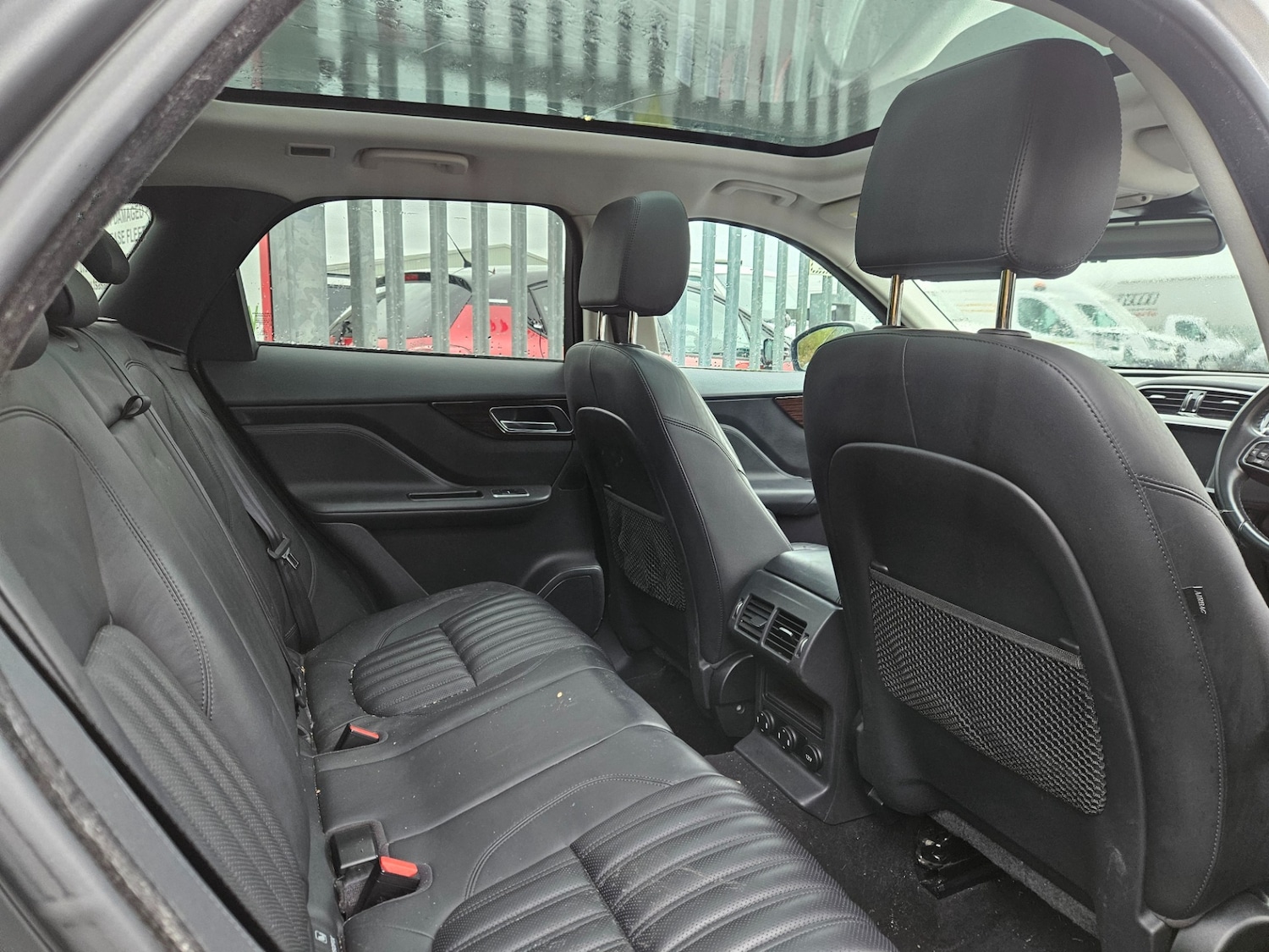 Used Jaguar F-Pace 2016 for sale - 76450644: Photo 14