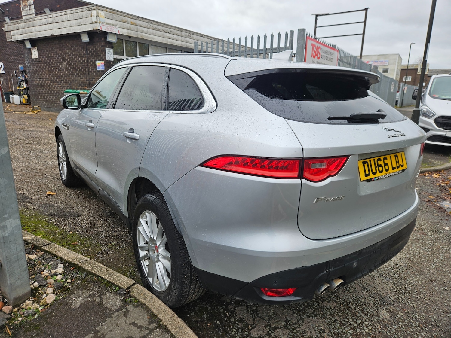 Used Jaguar F-Pace 2016 for sale - 76450644: Photo 7