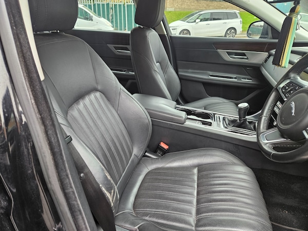 Used Jaguar XF 2018 for sale - 76265319: Photo 19