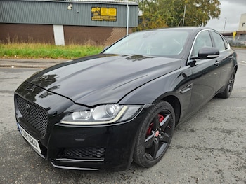 Used Jaguar XF 2018 for sale - 76265319: Photo 3