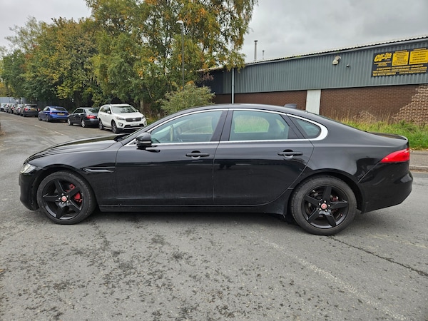 Used Jaguar XF 2018 for sale - 76265319: Photo 9