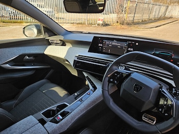 Used Peugeot 3008 2025 for sale - 77747506: Photo