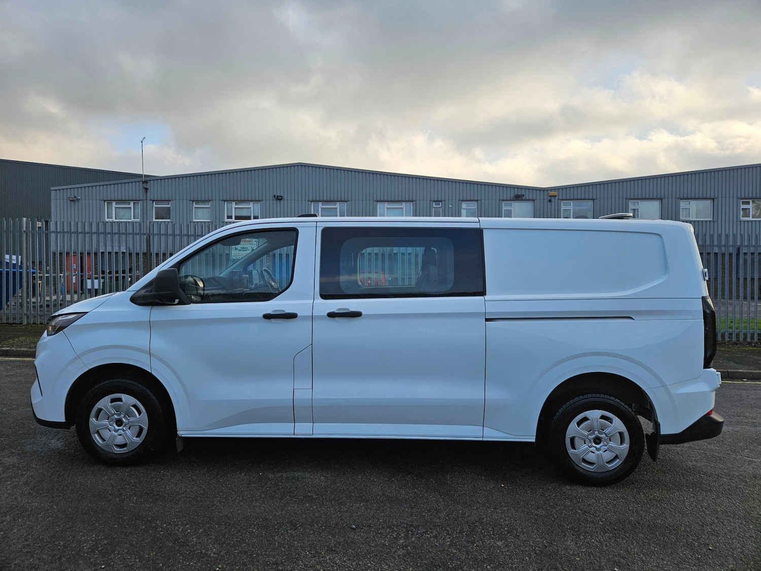 Used Ford Transit Custom 2025 for sale - 77663385: Photo 12