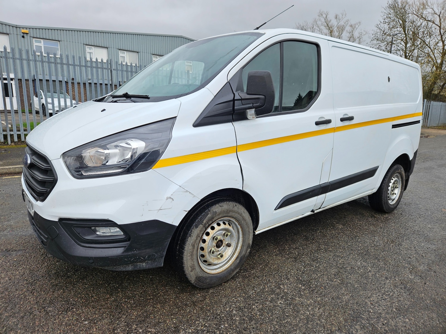 Used Ford Transit Custom 2020 for sale - 77845607: Photo 2