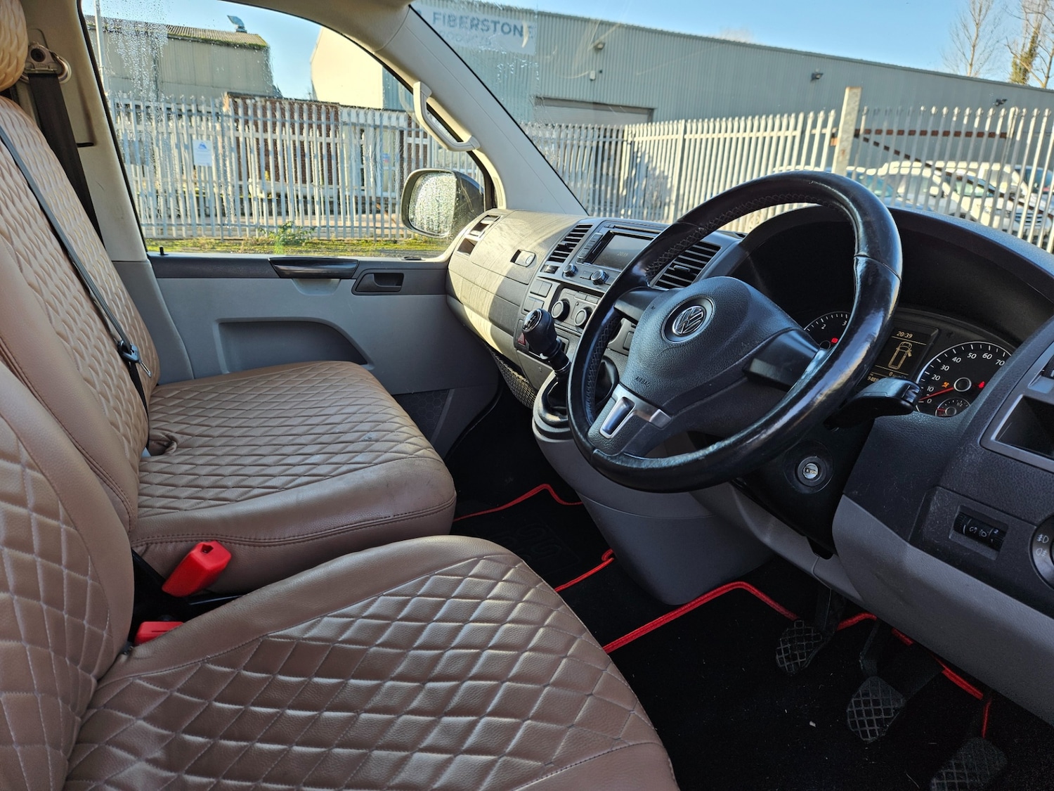 Used Volkswagen Transporter 2015 for sale - 76694084: Photo 17