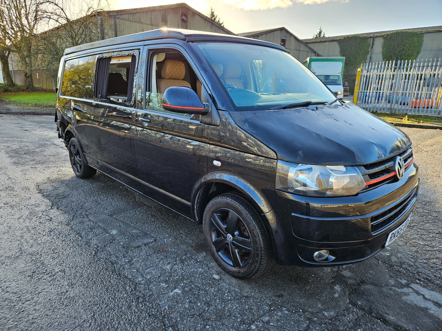 Used Volkswagen Transporter 2015 for sale - 76694084: Photo 2