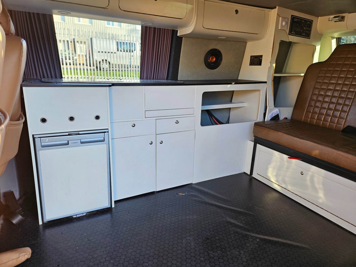 Used Volkswagen Transporter 2015 for sale - 76694084: Photo 5