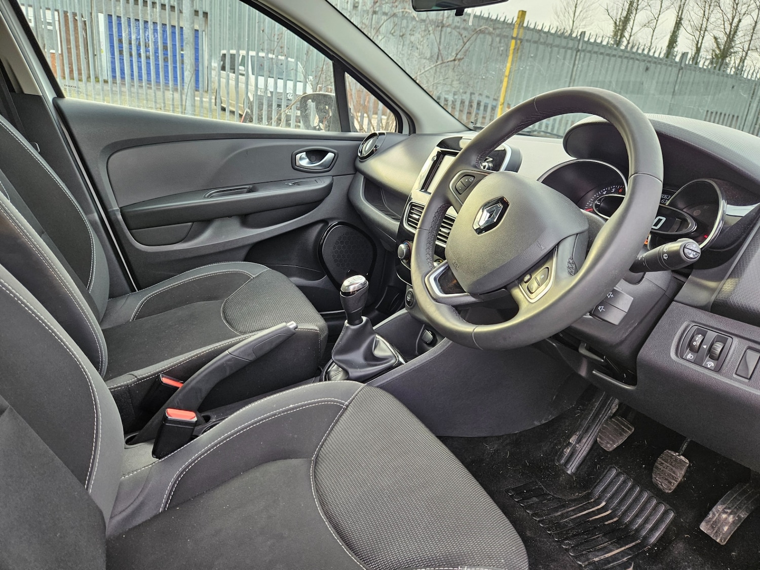 Used Renault Clio 2019 for sale - 77591647: Photo 16