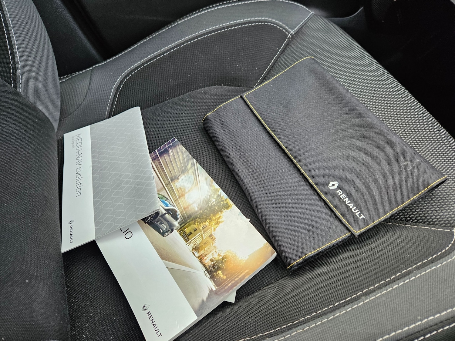 Used Renault Clio 2019 for sale - 77591647: Photo 22