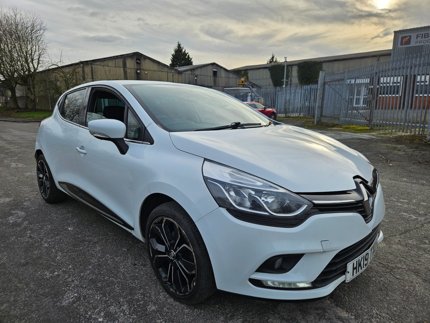 Used Renault Clio 2019 for sale - 77591647: Photo 4