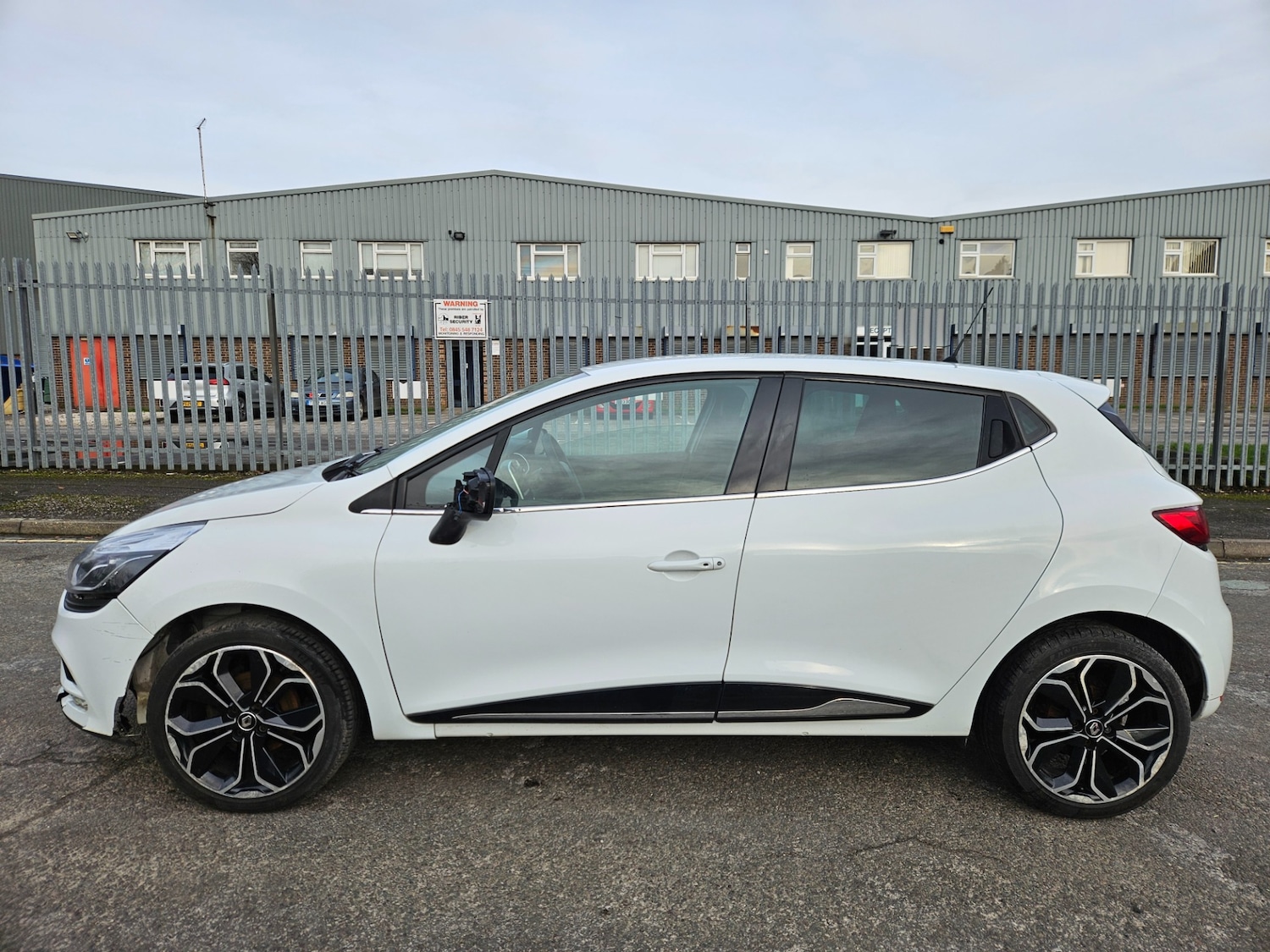Used Renault Clio 2019 for sale - 77591647: Photo 9
