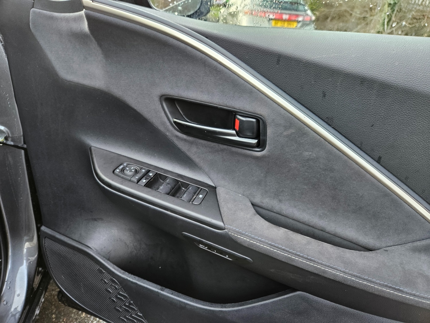 Used Toyota C-HR 2025 for sale - 77196432: Photo 21