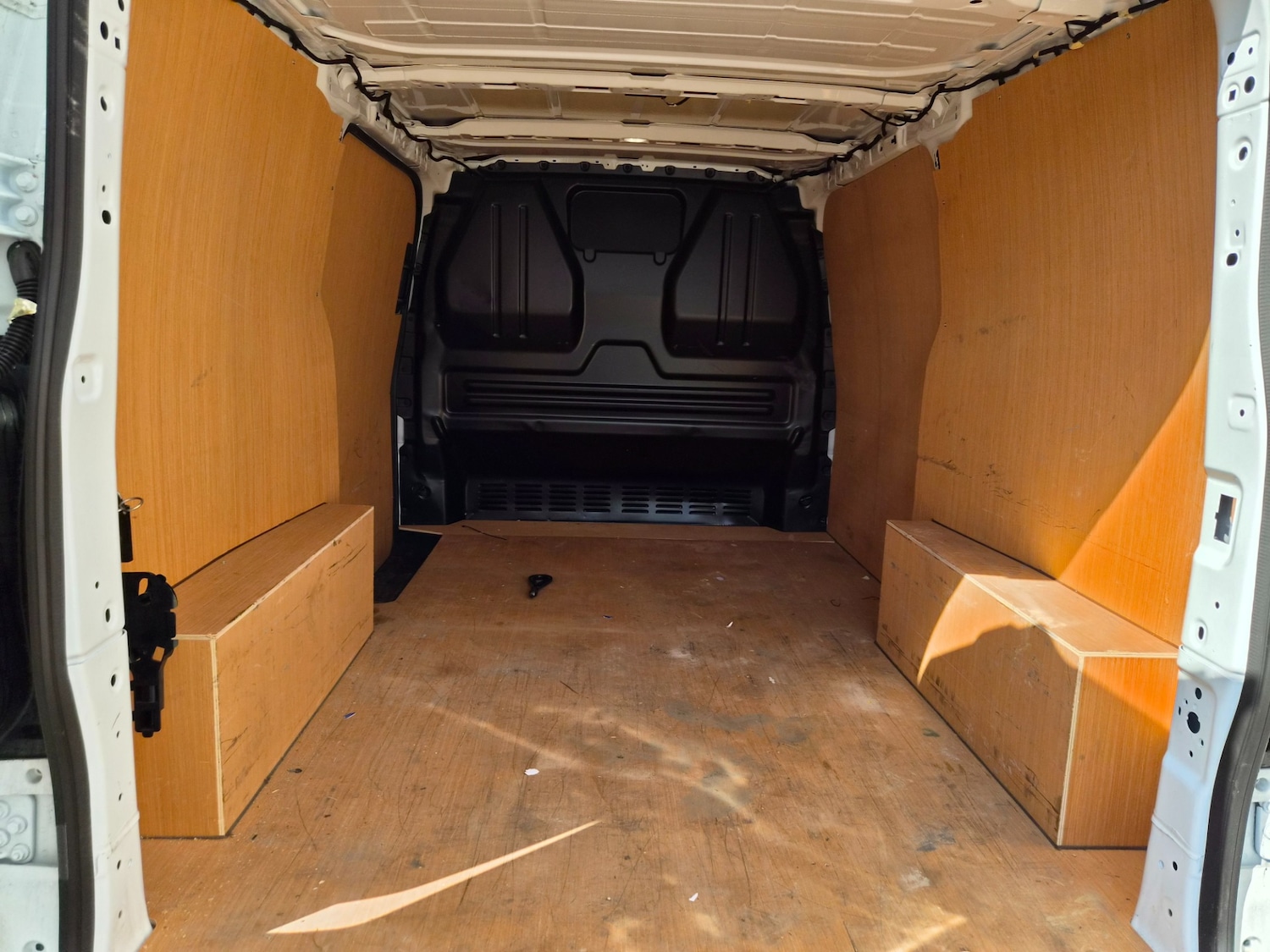 Used Ford Transit Custom 2025 for sale - 78090822: Photo 17