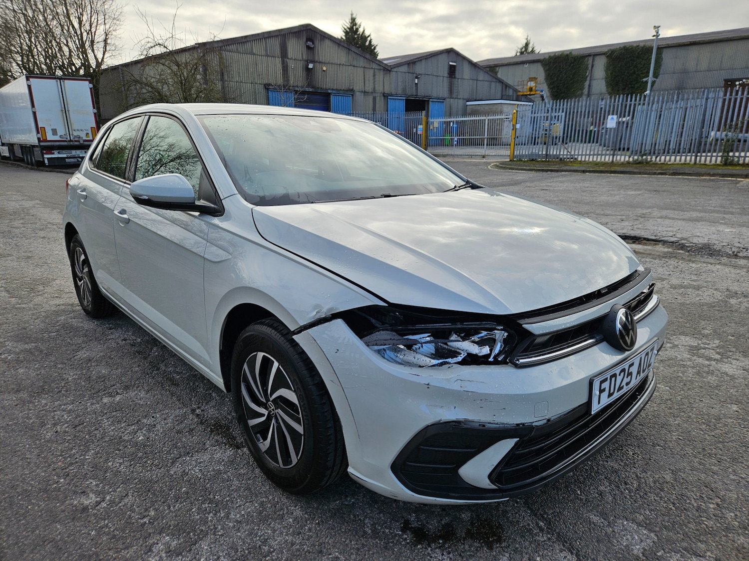 Used Volkswagen Polo 2025 for sale - 77745696: Photo 2