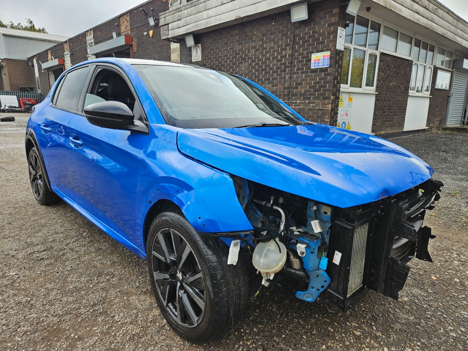 Used Peugeot 208 2023 for sale - 76265201: Photo 6