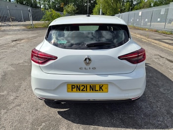 Used Renault Clio 2021 for sale - 78926330: Photo