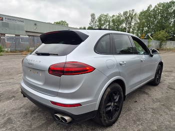 Used Porsche Cayenne 2017 for sale - 79283967: Photo
