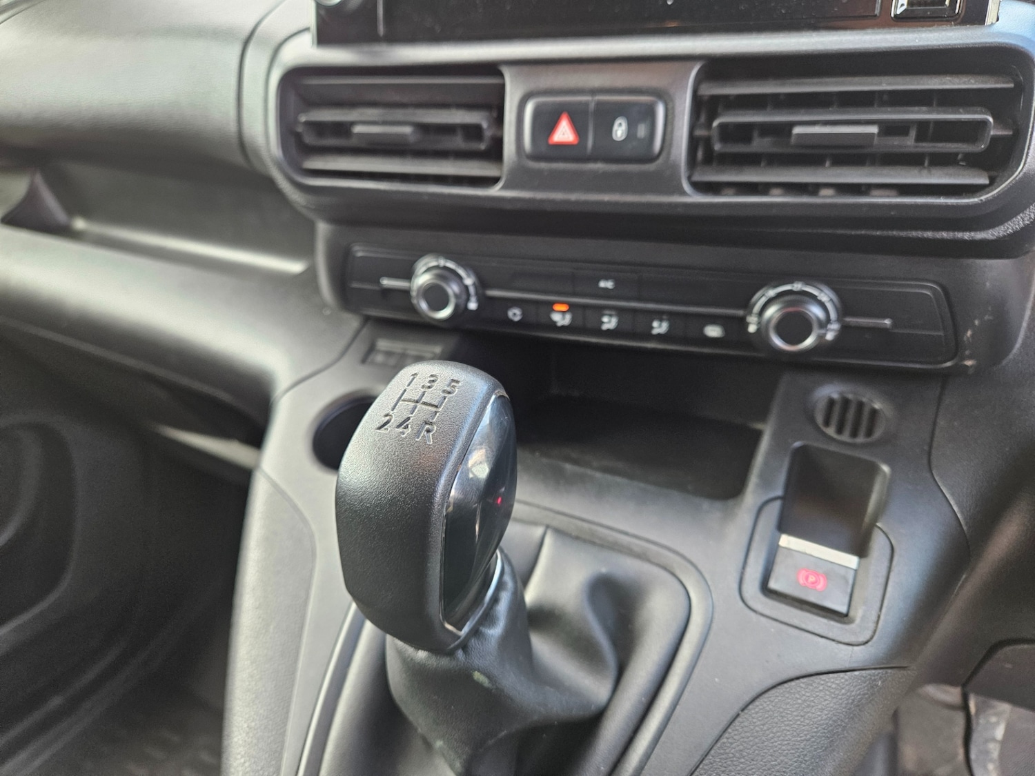 Used Peugeot Partner 2020 for sale - 77746730: Photo 19