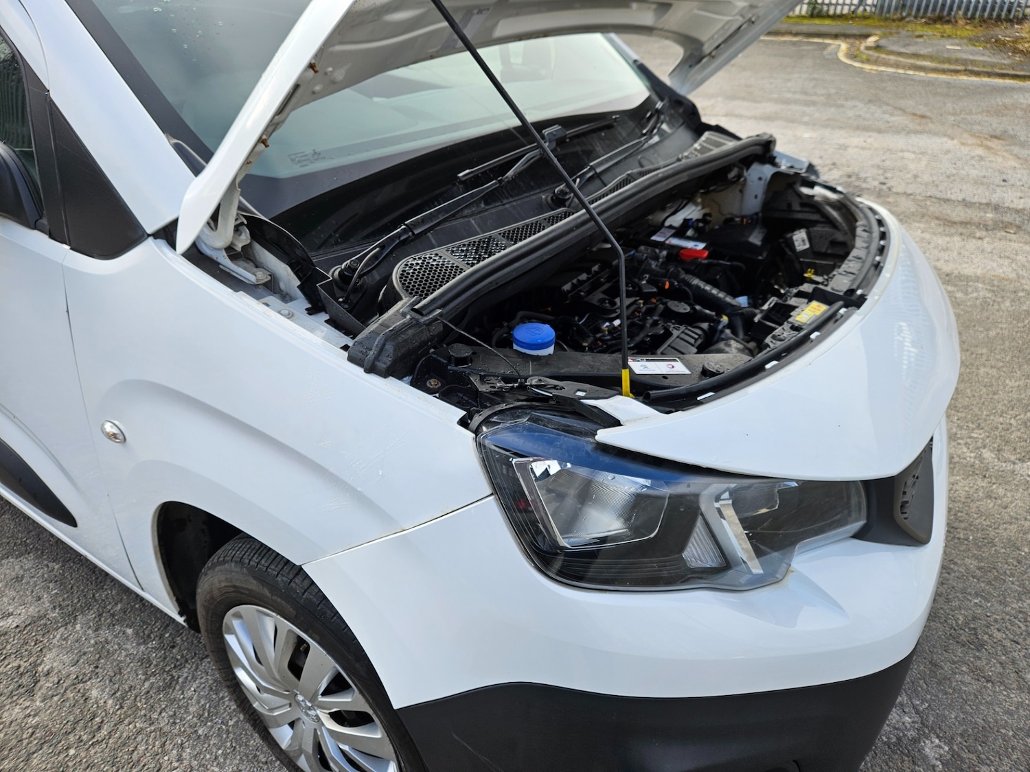 Used Peugeot Partner 2020 for sale - 77746730: Photo 9