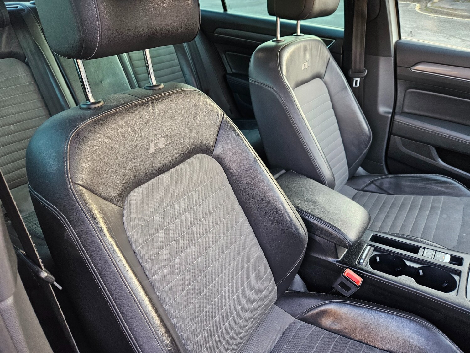 Used Volkswagen Passat 2015 for sale - 77960093: Photo 16